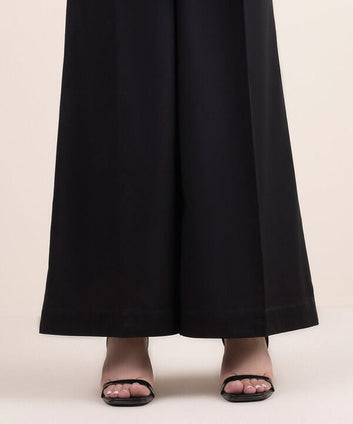 Noir Flow Trousers